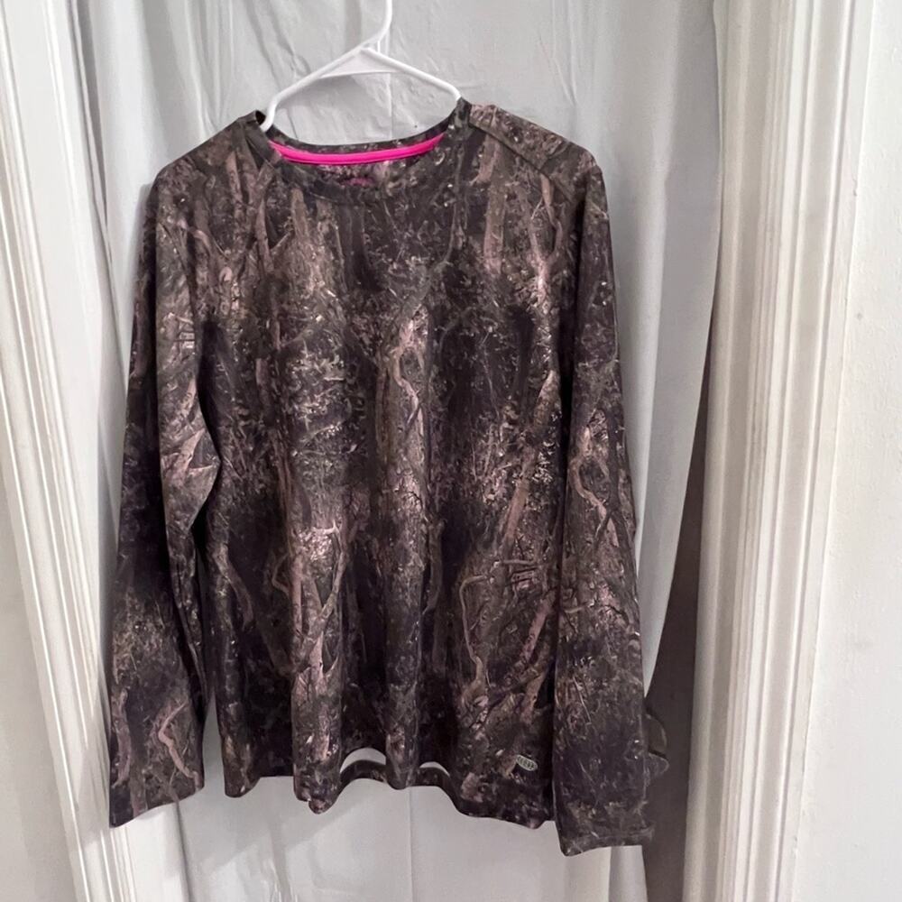 Reel legends camo shirt size xl